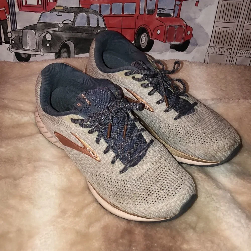 Brooks 8.5 Revel 3 Light Green Rose Gold Metallic Running Sneakers